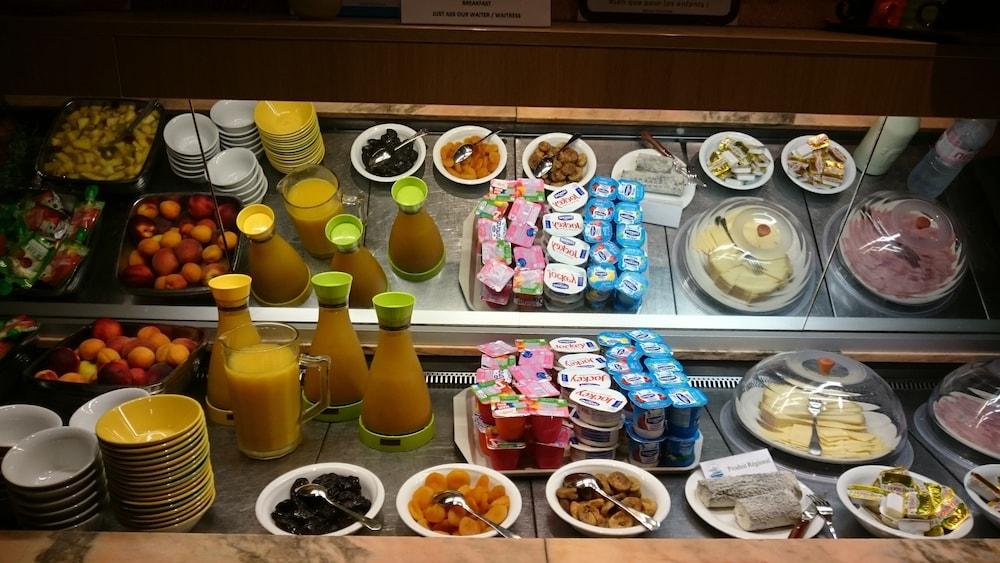Ibis Styles Chinon Hotell Eksteriør bilde