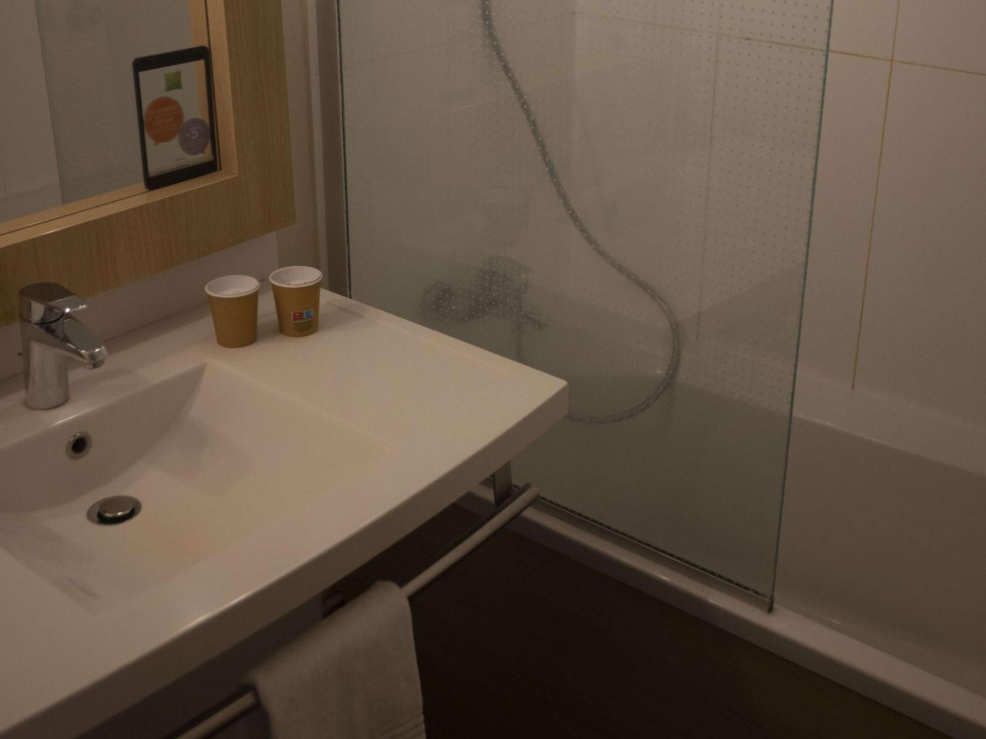 Ibis Styles Chinon Hotell Eksteriør bilde